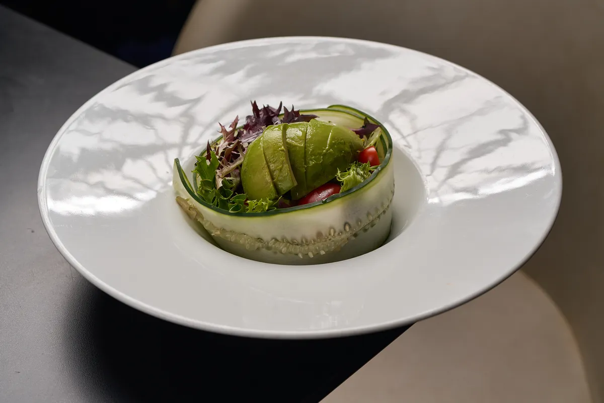 Campesina Salad with fresh mixed greens, tomatoes, avocado and house vinaigrette at Lo D'Alex Restaurant Miami