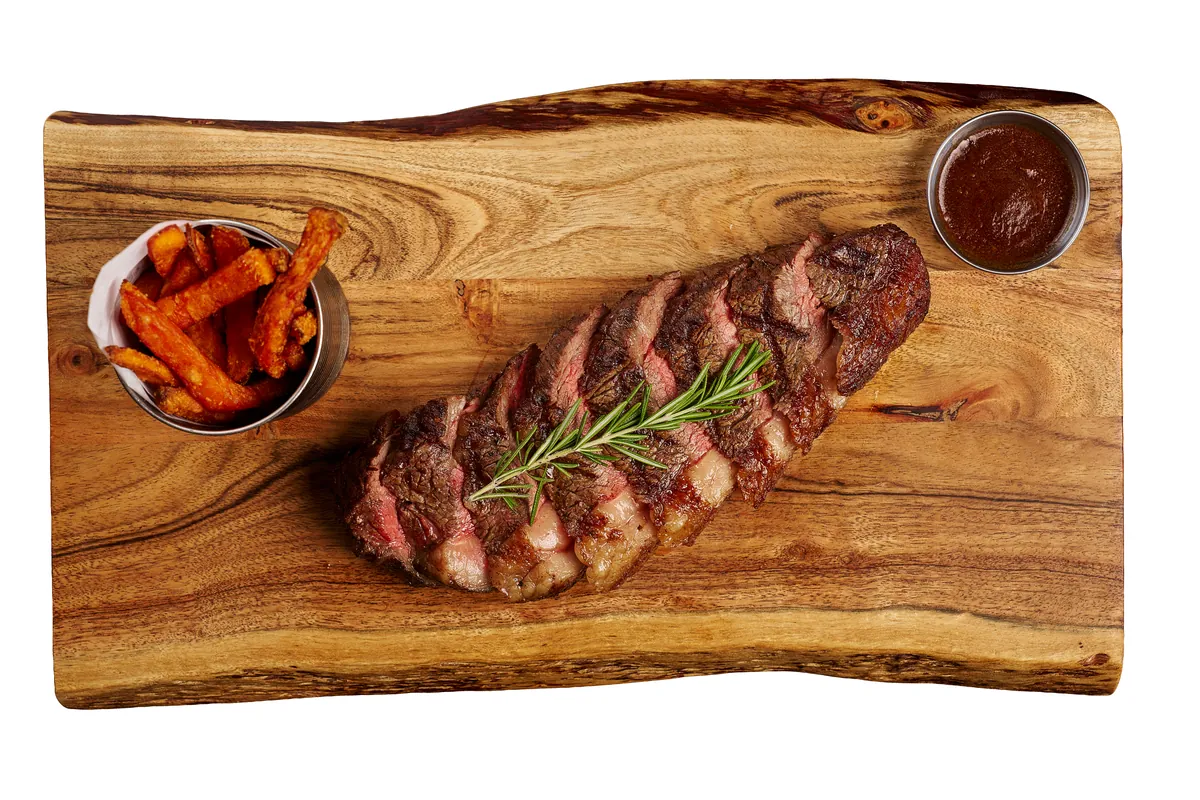 Wagyu Picanha at Lo D'Alex — South American cap steak with Wagyu marbling, best steakhouse Calle 8 Miami
