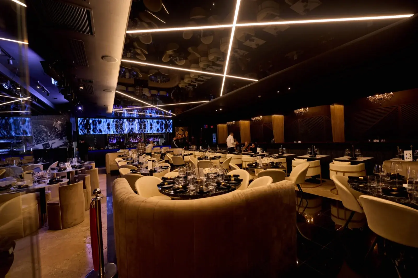 World-class service at Lo D'Alex Miami