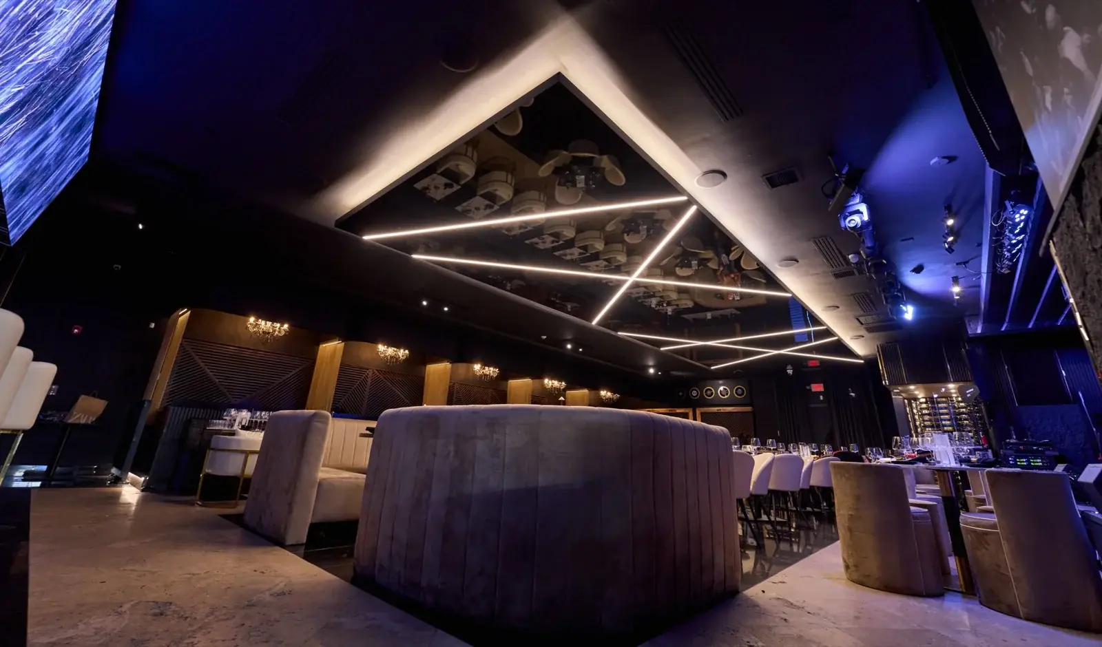 Lo D'Alex Miami — the setting for Miami's best business lunch